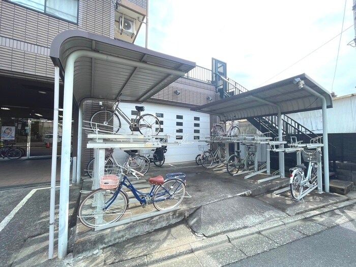 ＭＣベ－スビルの物件外観写真