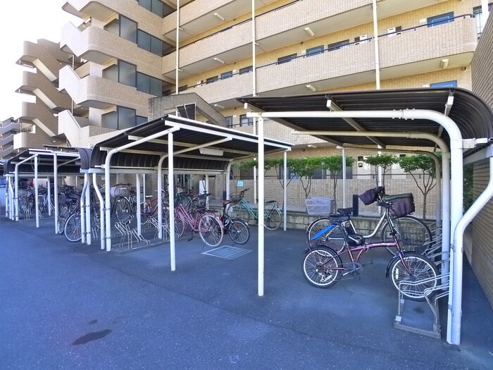 グランドアズ－ル戸田の物件外観写真