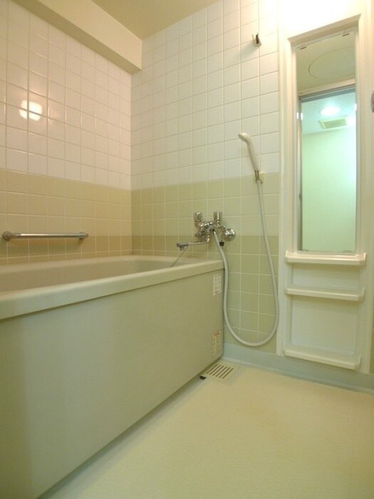 グランドアズ－ル戸田の物件内観写真