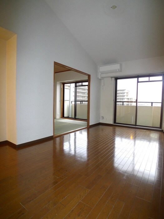 グランドアズ－ル戸田の物件内観写真