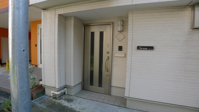 Serenaの物件外観写真