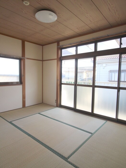 大河内ハイツ１号棟の物件内観写真