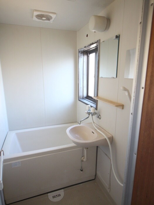 大河内ハイツ１号棟の物件内観写真