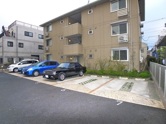 カーサ　リュミエールの物件外観写真