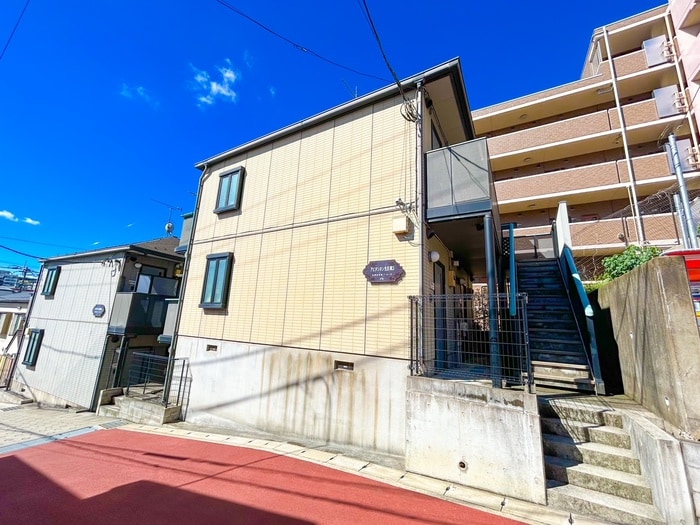 アビタシオン生田第３の物件外観写真