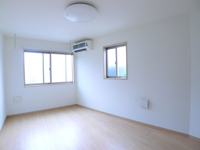 ＳＯＬＥＩＬ　ＭＡＴＳＵＤＯの物件内観写真