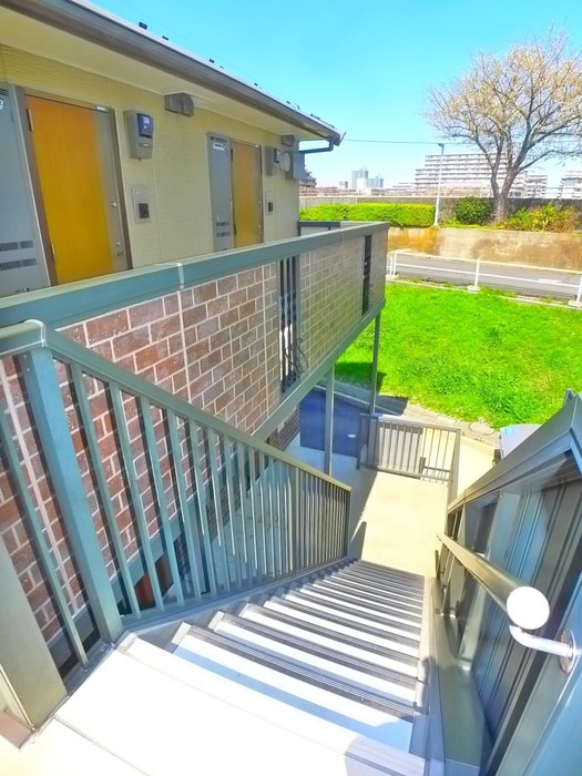 Ｗｅｓｔ　Ｆｉｖｅ－Ｓの物件外観写真