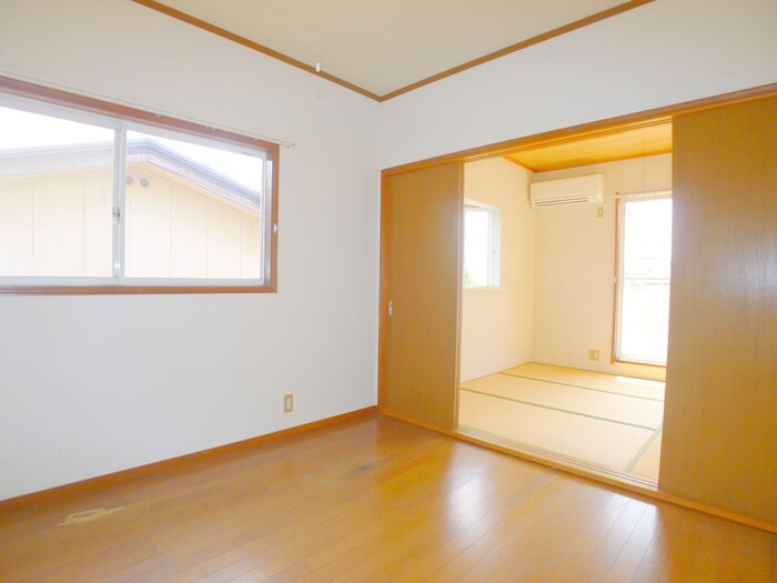 プラザ・ドゥ・アリーナの物件内観写真