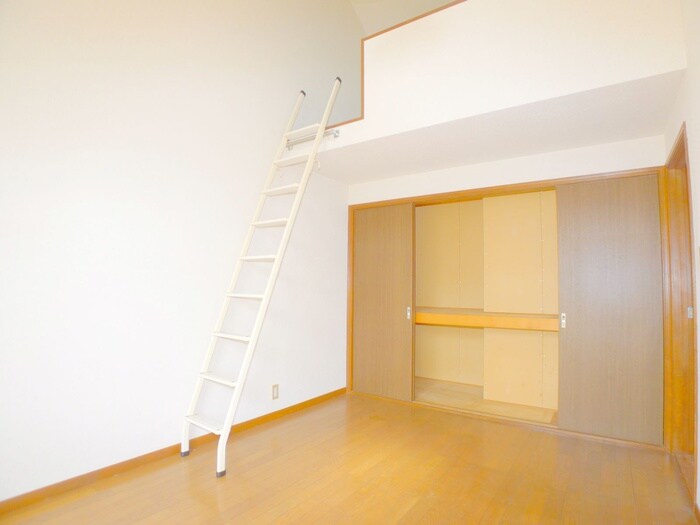 プラザ・ドゥ・アリーナの物件内観写真