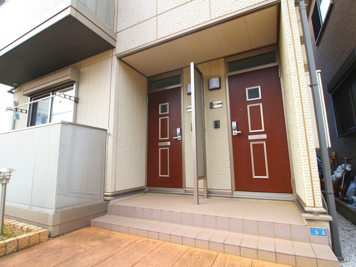 ローベンハイツ上沢Ｂの物件外観写真