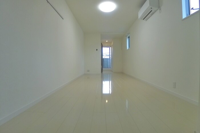 リーヴェルポート四つ木Briseの物件内観写真