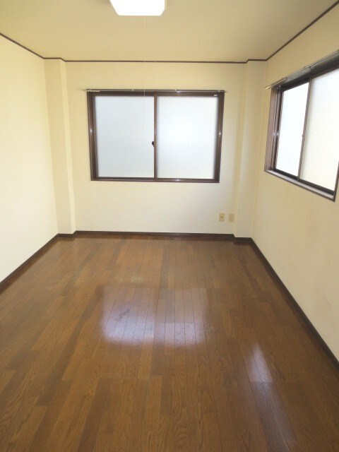 塩谷ビルの物件内観写真