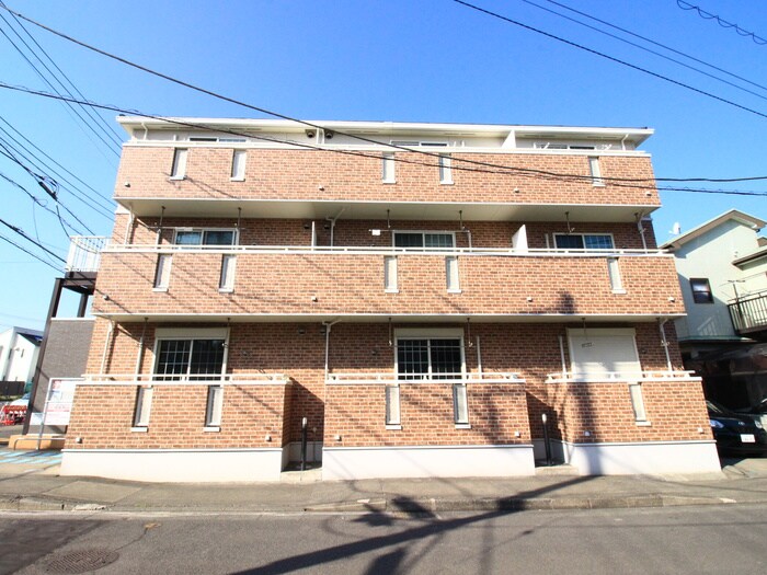 モデルノ・カーサの物件外観写真