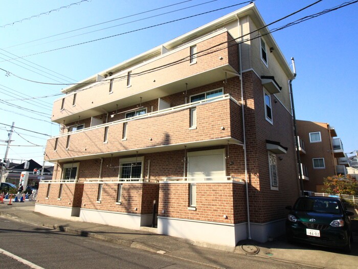 モデルノ・カーサの物件外観写真