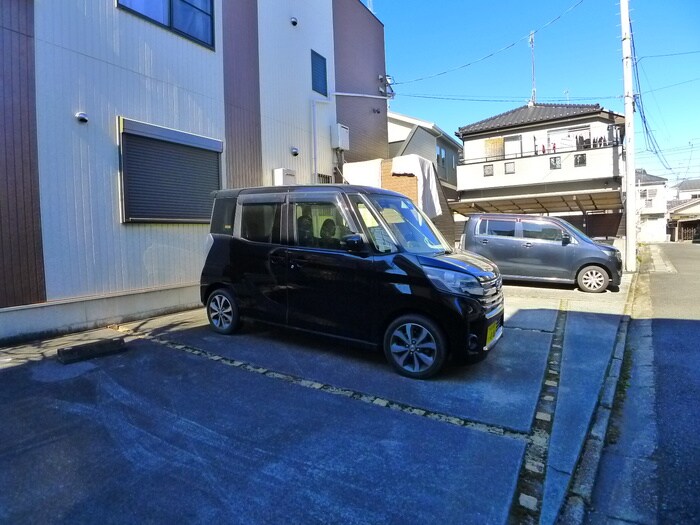 レンナ・レンナの物件外観写真