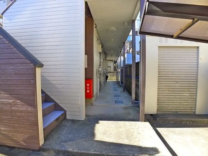 レンナ・レンナの物件外観写真