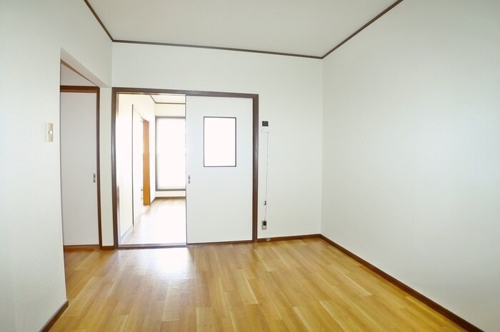 日暮ハイツの物件内観写真