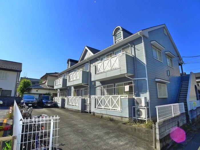 日暮ハイツの物件外観写真