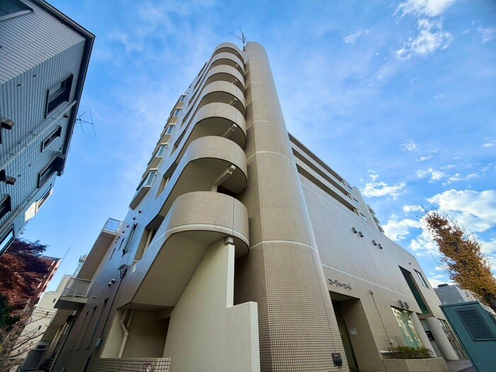 コージィーコートの物件外観写真