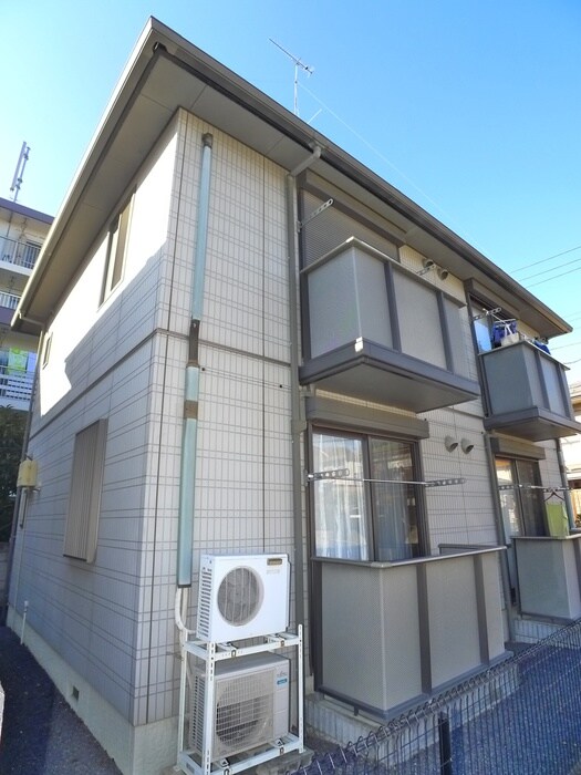 ハイツアバンセの物件外観写真