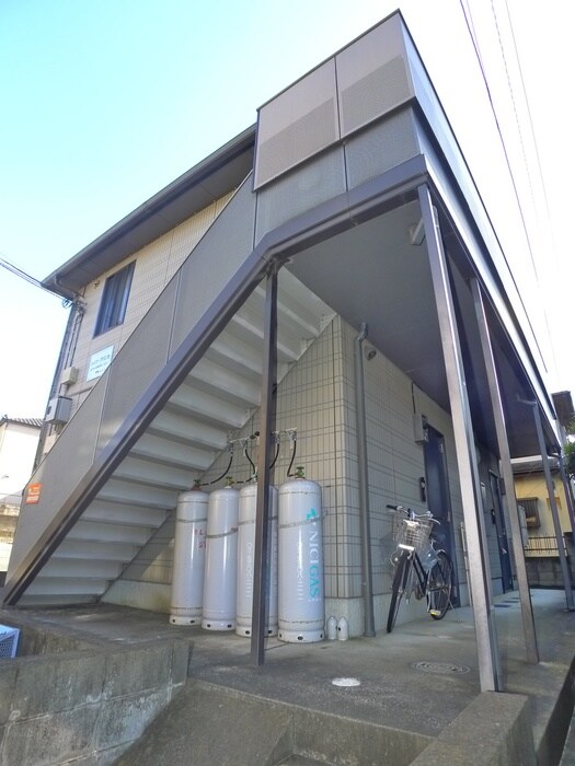 ハイツアバンセの物件外観写真