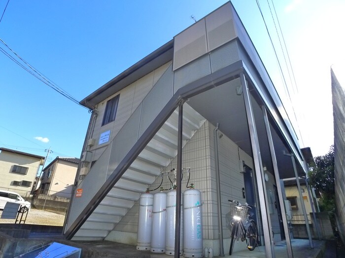 ハイツアバンセの物件外観写真