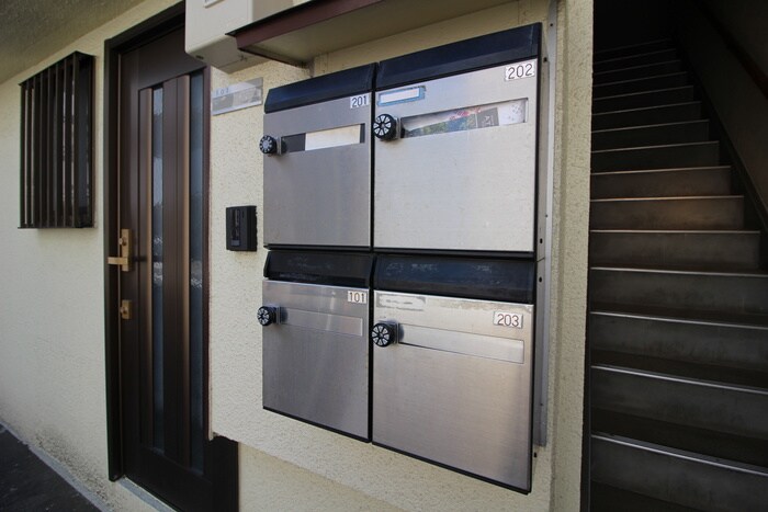 吉田アパ－トの物件外観写真