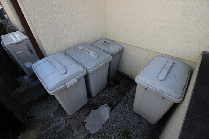 吉田アパ－トの物件外観写真