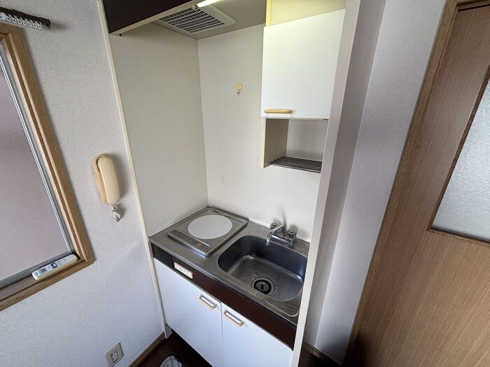 吉田アパ－トの物件内観写真