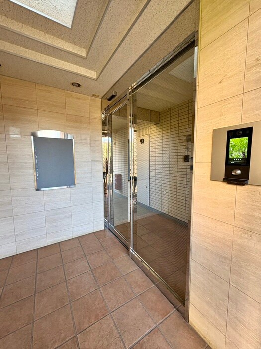 ドルフ喜多見Ｓ棟の物件外観写真