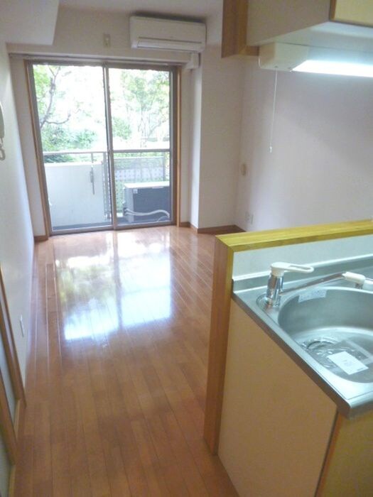 ドルフ喜多見Ｓ棟の物件内観写真