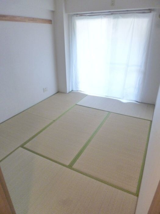 ドルフ喜多見Ｓ棟の物件内観写真