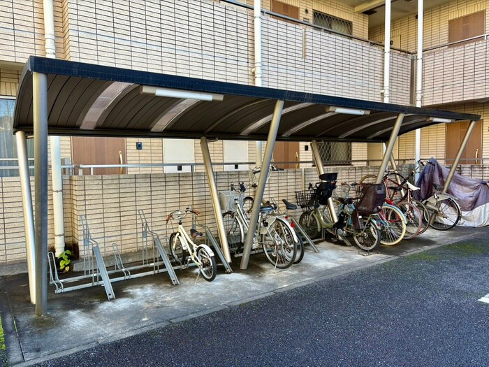 ドルフ喜多見Ｓ棟の物件外観写真