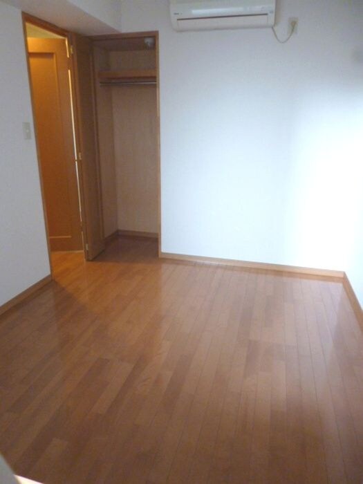 ドルフ喜多見Ｓ棟の物件内観写真