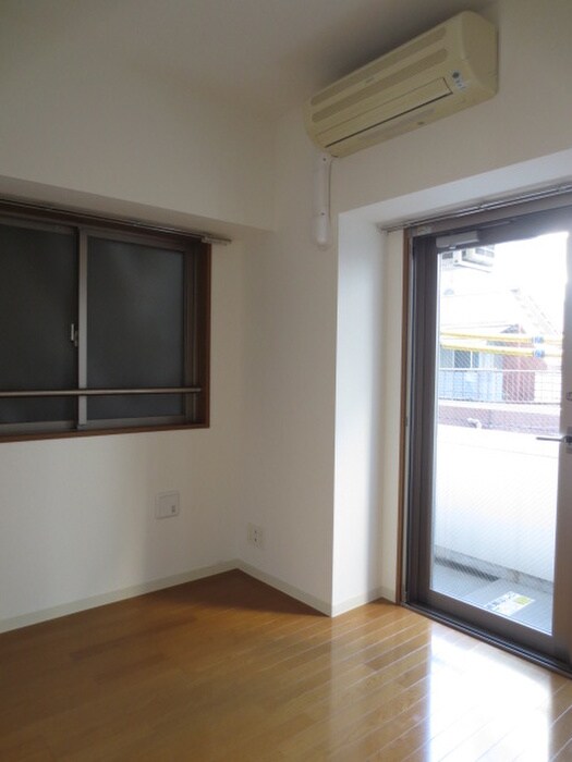 レジディア文京湯島Ⅱの物件内観写真