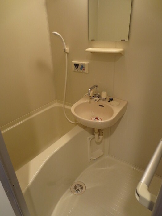 レジディア文京湯島Ⅱの物件内観写真