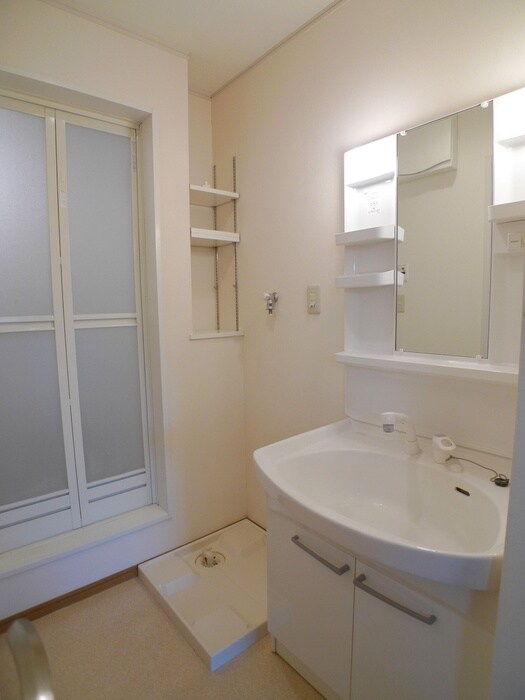 ノ－ブル・コ－トの物件内観写真