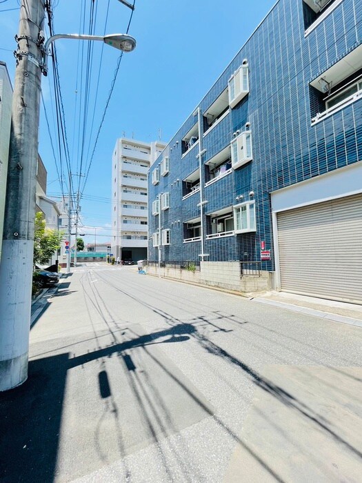 スタジオメイズの物件外観写真