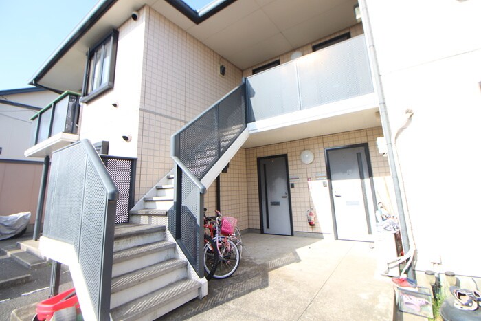 カ－サヴェルディⅡの物件外観写真