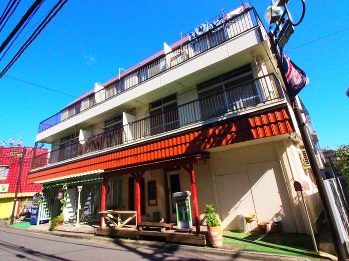 万代ビルの物件外観写真