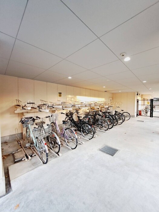 リブリ・ＧＬＡＮＺの物件外観写真