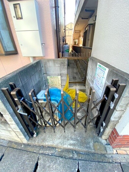 ローズプラザの物件外観写真