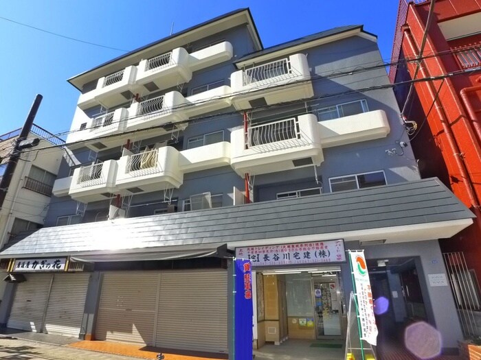 シャイレンドラパレスの物件外観写真