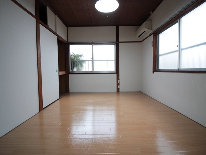 メゾーネ下馬の物件内観写真