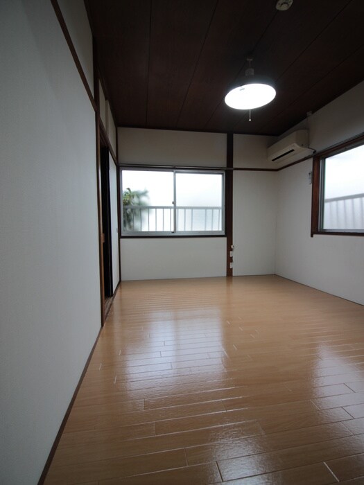 メゾーネ下馬の物件内観写真