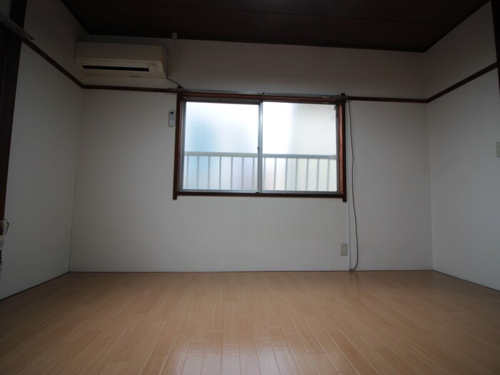 メゾーネ下馬の物件内観写真