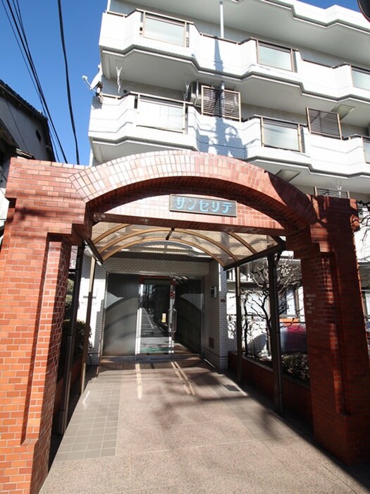 サンセリテの物件外観写真