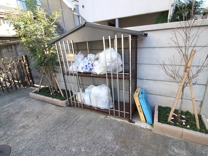 サンセリテの物件外観写真