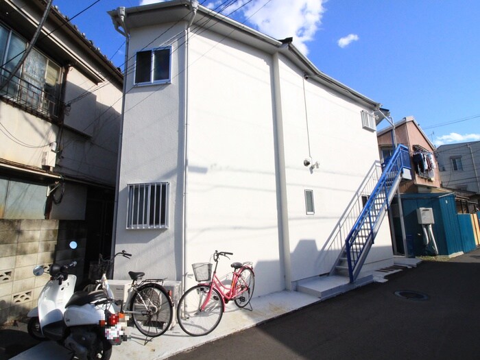 コーポエミーの物件外観写真