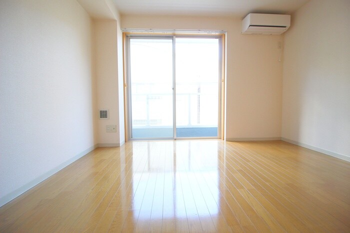 ＰＲＩＭＥ　ＳＱＵＡＲＥの物件内観写真